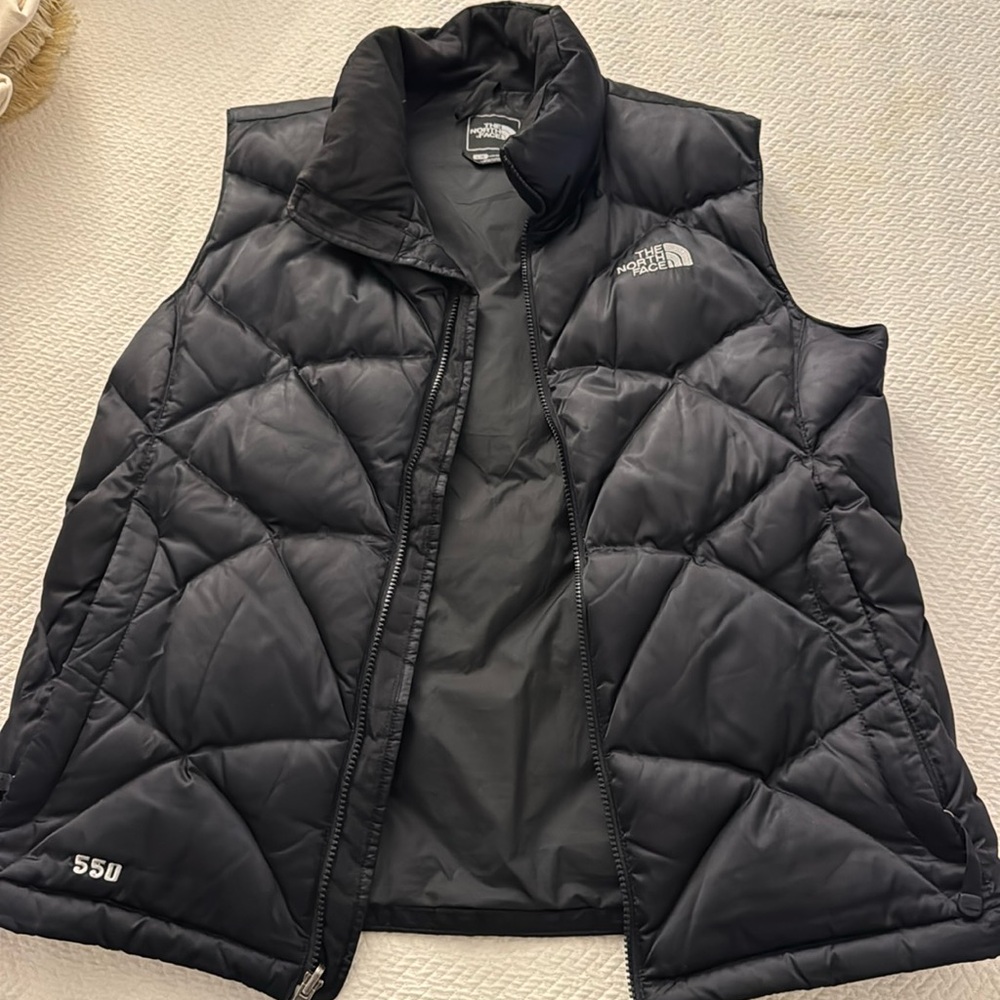 North Face winter vest- size Large